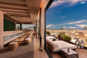 Azotea en Ciutat Vella, charming rooftop venue in Barcelona’s historic center.