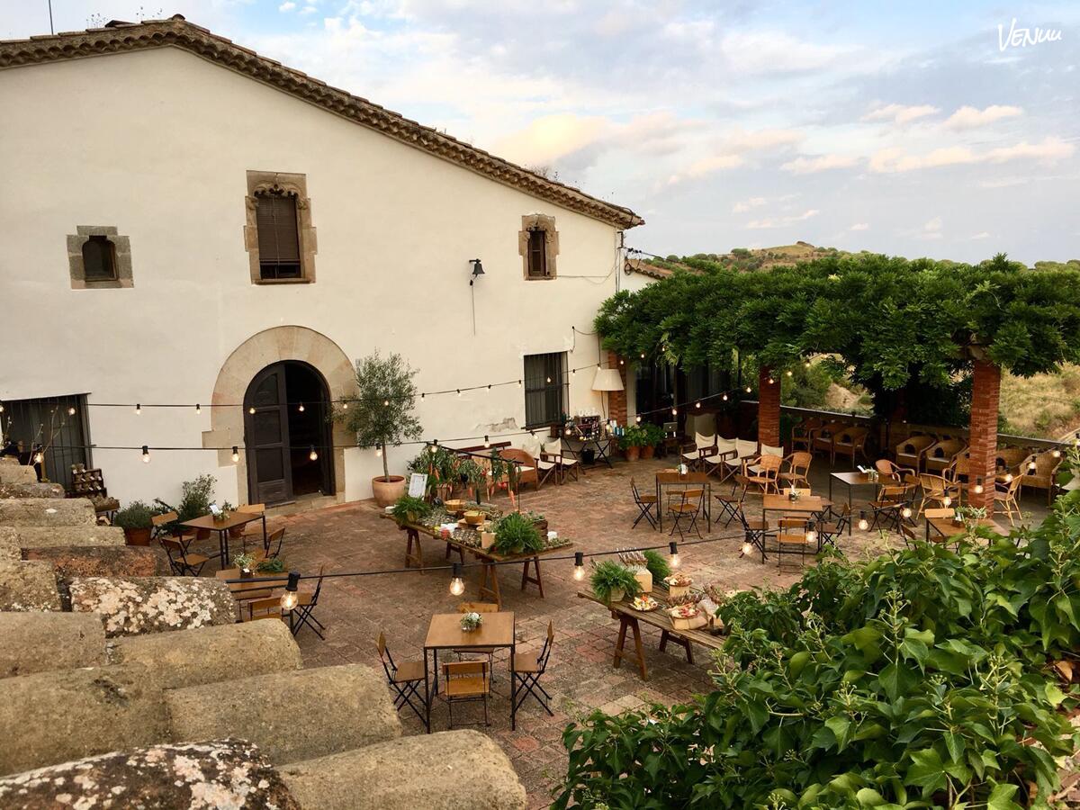 Ca l’Andreu Ecoturisme, rustic private masia wedding estate in Catalonia.