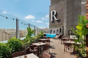 Exclusive rooftop venue in Eixample Barcelona for elegant celebrations.
