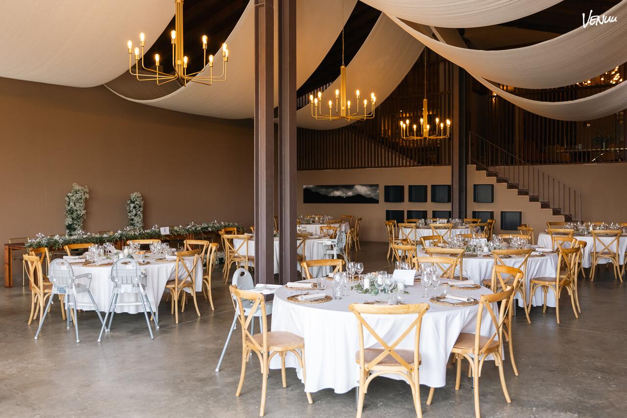 Mas Redortra, rustic wedding venue with accommodation near Barcelona.