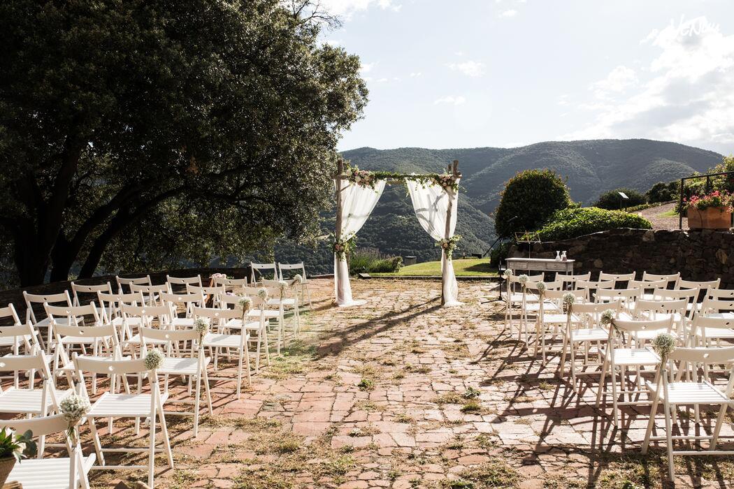 Masia Extraordinaria, exclusive luxury estate wedding venue near Barcelona.