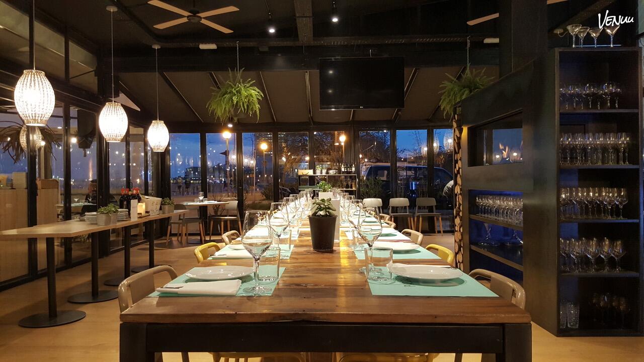 Mediterranean-style restaurant space in Barcelona for private family events.