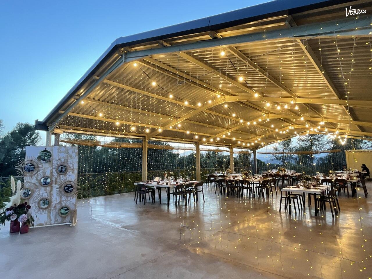Scenic outdoor wedding venue near Barcelona surrounded by nature.